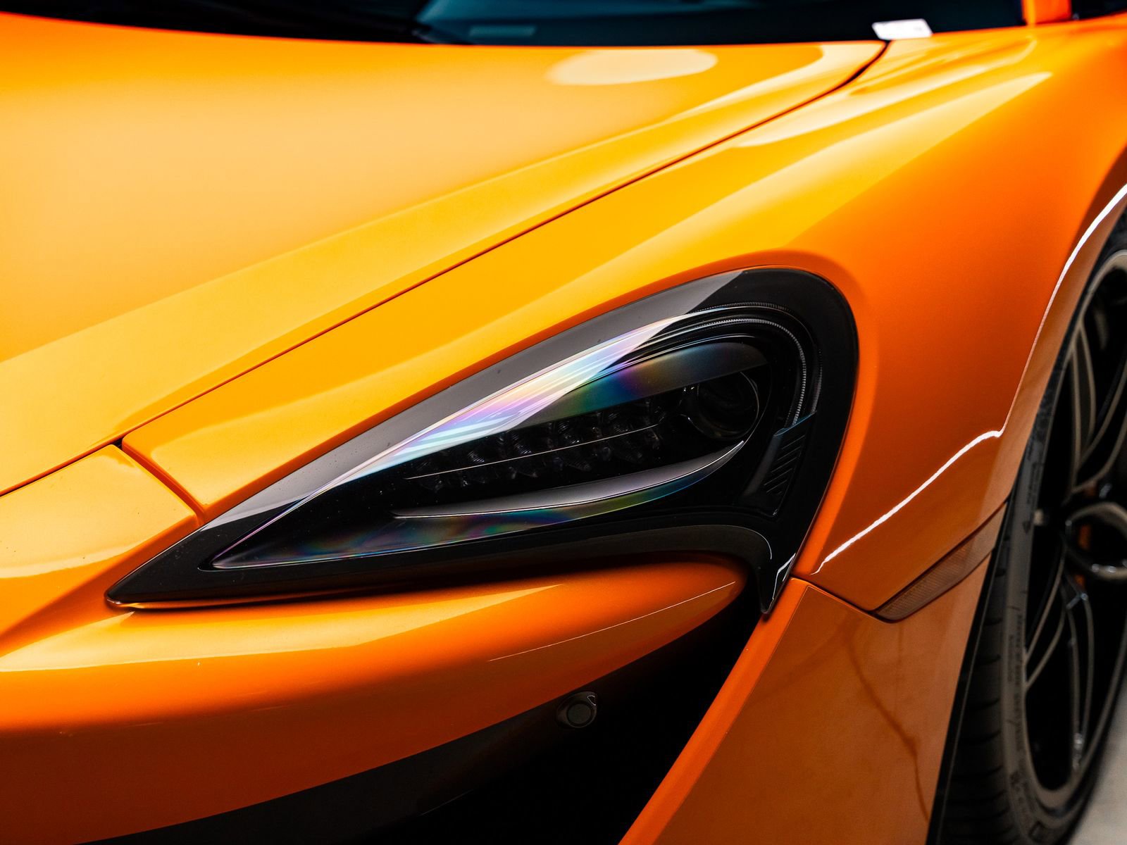 Used 2016 McLaren 570S Coupe RWD image 23