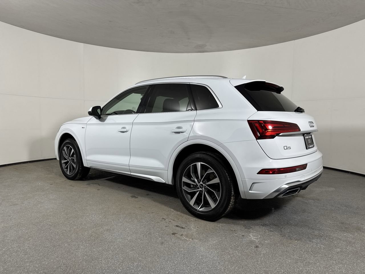 Certified 2023 Audi Q5 2.0T Premium w/ Convenience Package AWD/4WD image 31