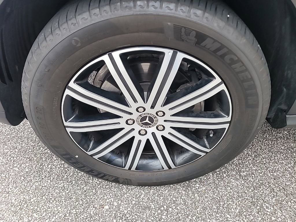 Used 2025 Mercedes-Benz GLE 350 4MATIC image 4