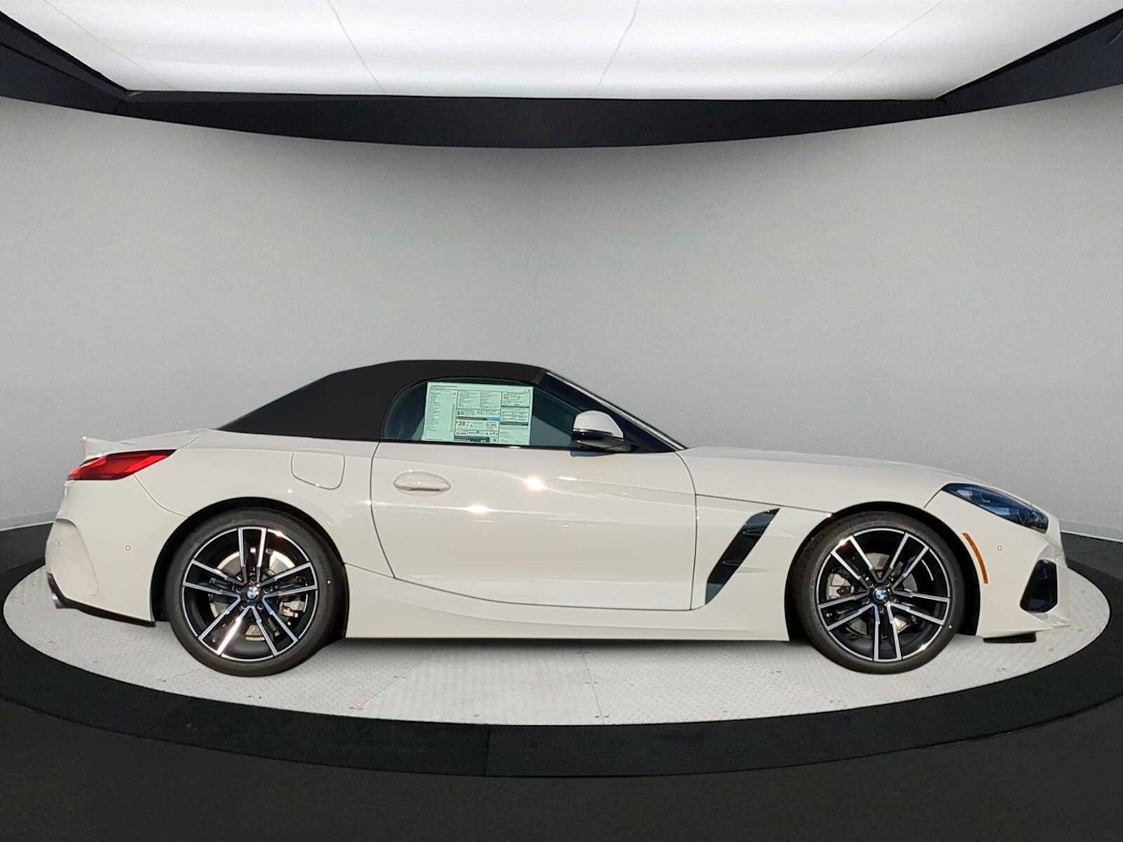 New 2026 BMW Z4 sDrive30i image 9