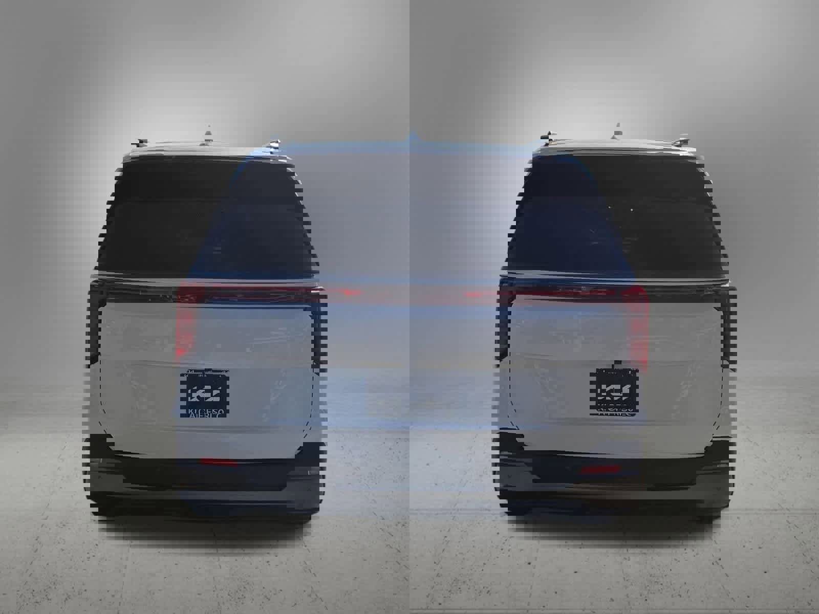 Certified 2025 Kia Carnival SX w/ SX Dark Edition Package image 5