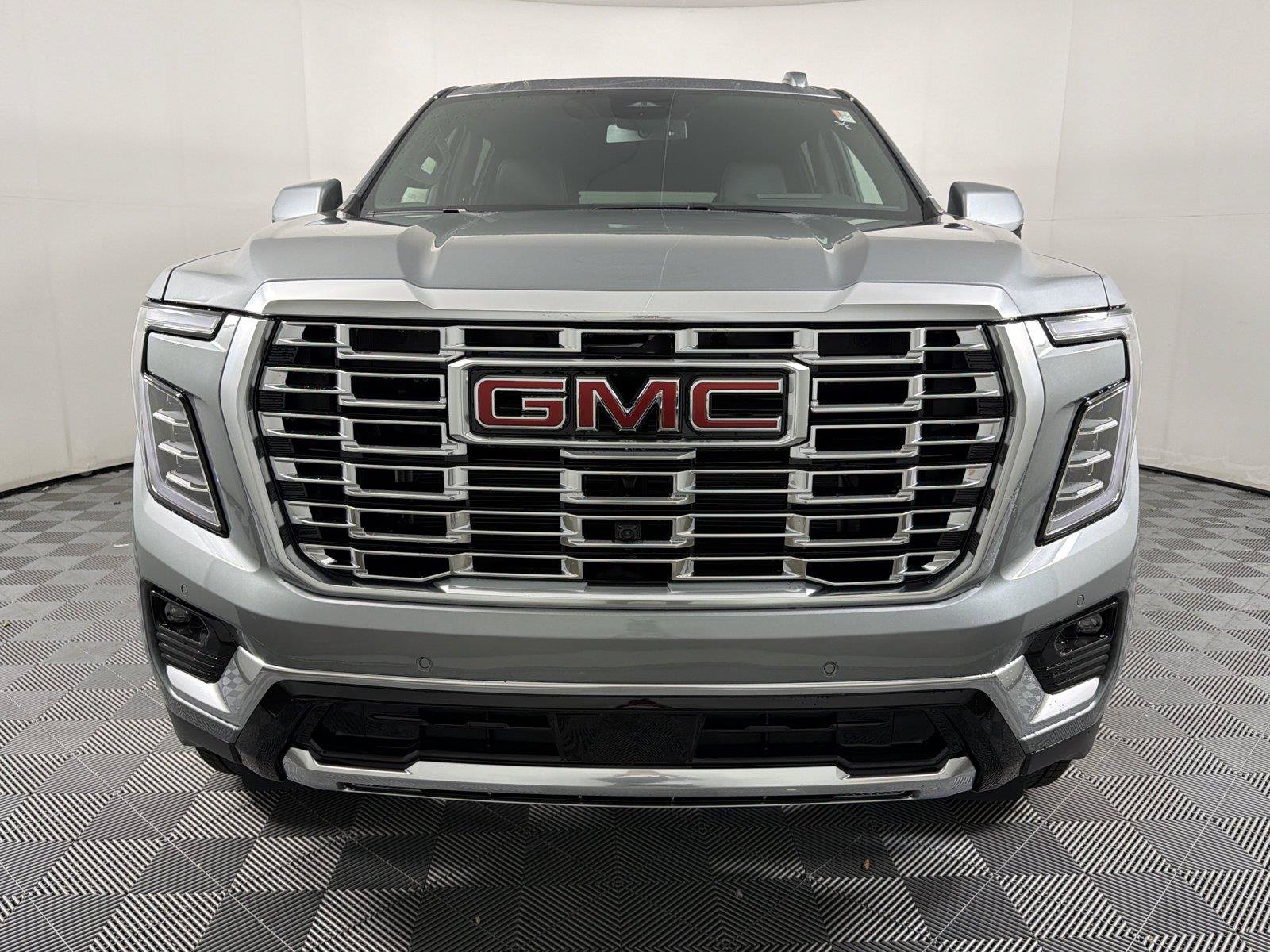 New 2026 GMC Yukon XL Denali w/ Sun & Power Step Package AWD/4WD image 2