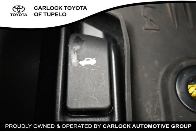 Used 2025 Toyota Corolla LE FWD image 22
