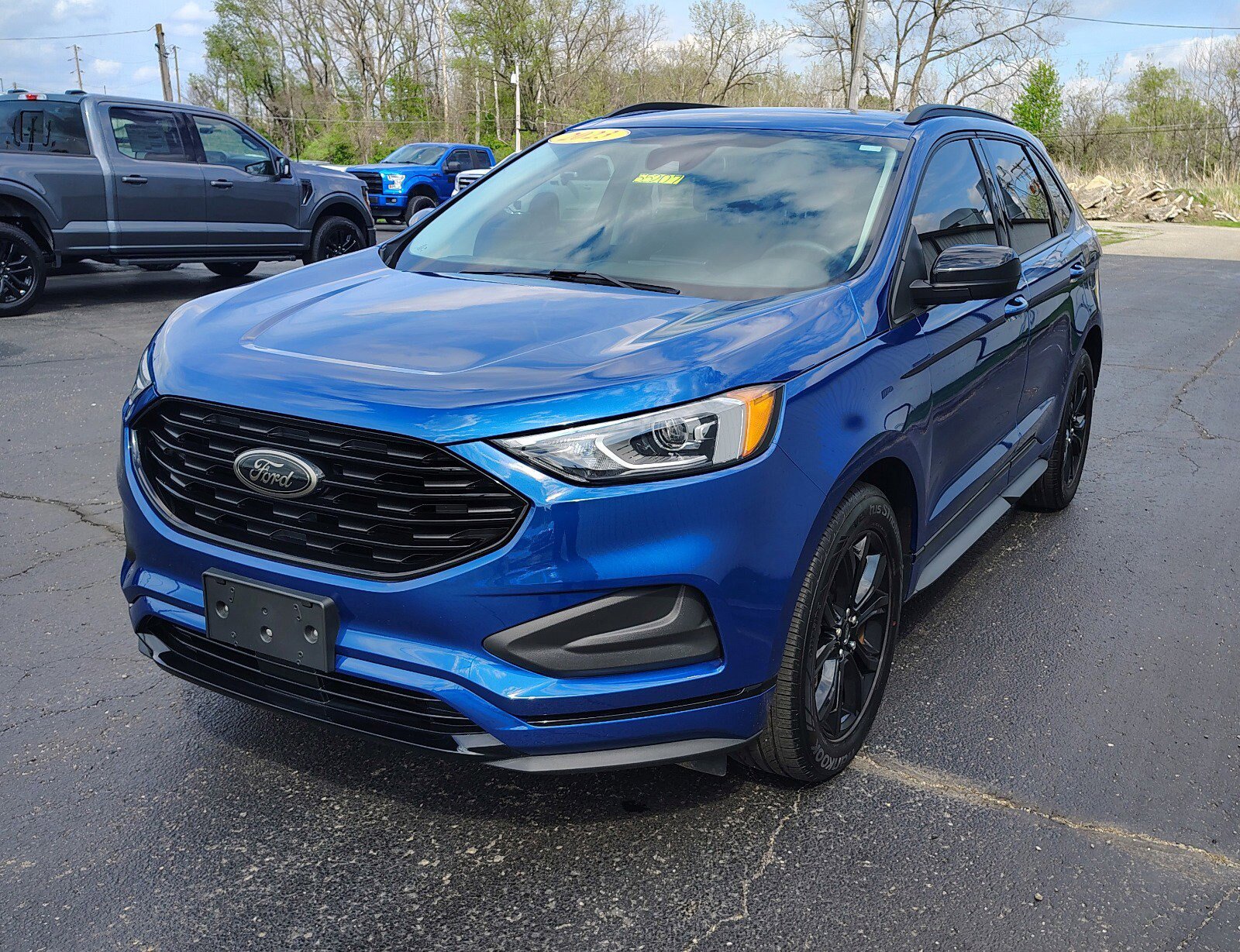Used 2023 Ford Edge SE w/ Black Appearance Package AWD/4WD image 9