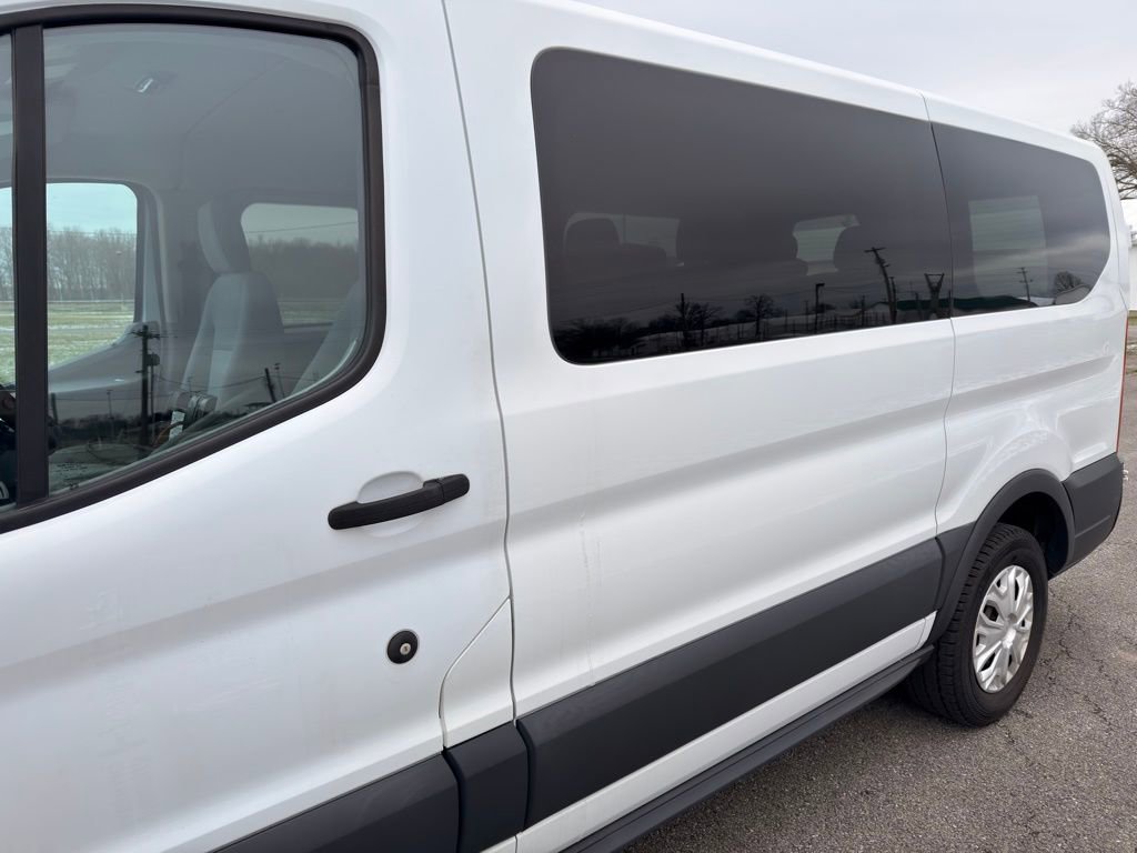 Used 2015 Ford Transit 150 XLT image 15