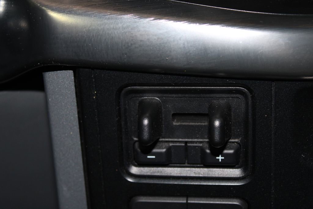 Used 2023 Ford F150 Lariat w/ Max Trailer Tow Package image 45