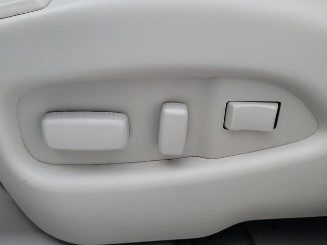 Used 2015 Cadillac SRX Performance image 19