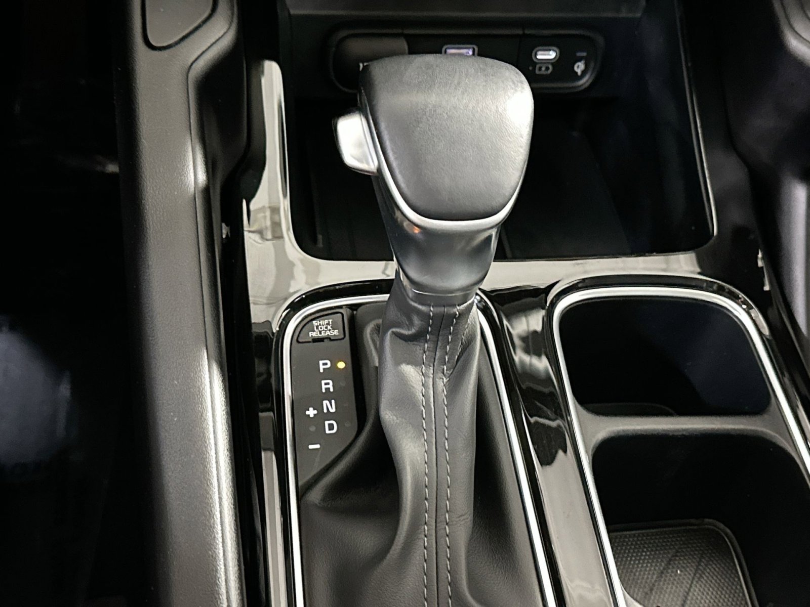 Used 2024 Kia Telluride S w/ S Sunroof Package image 28