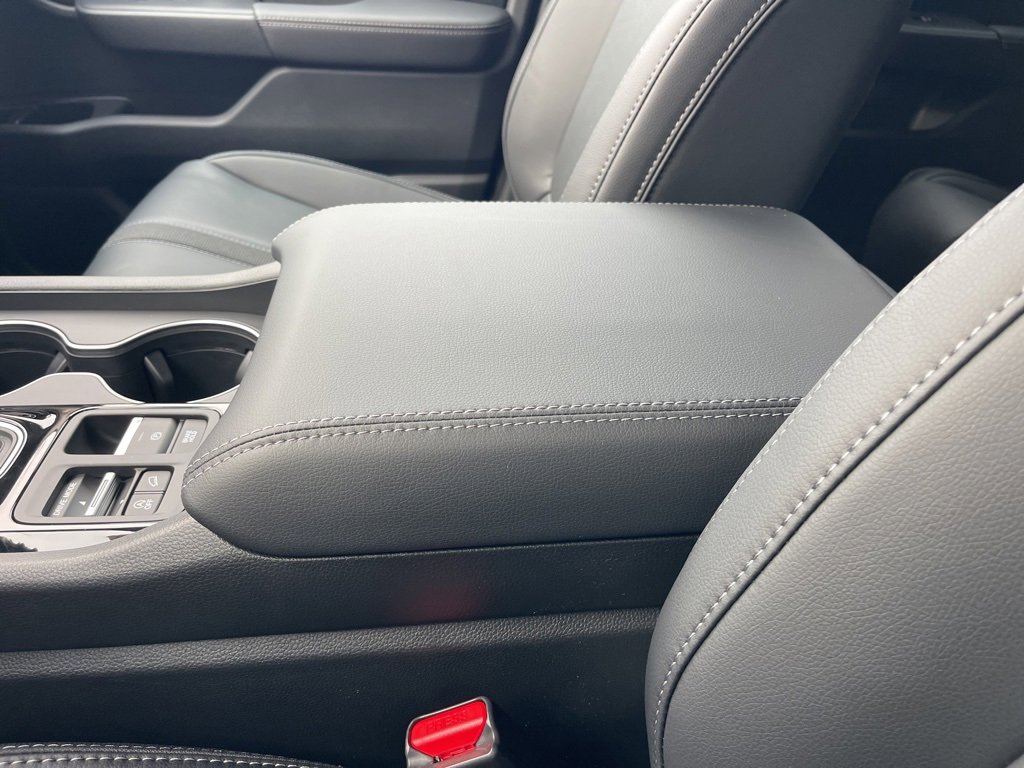 New 2025 Honda Pilot EX-L image 12