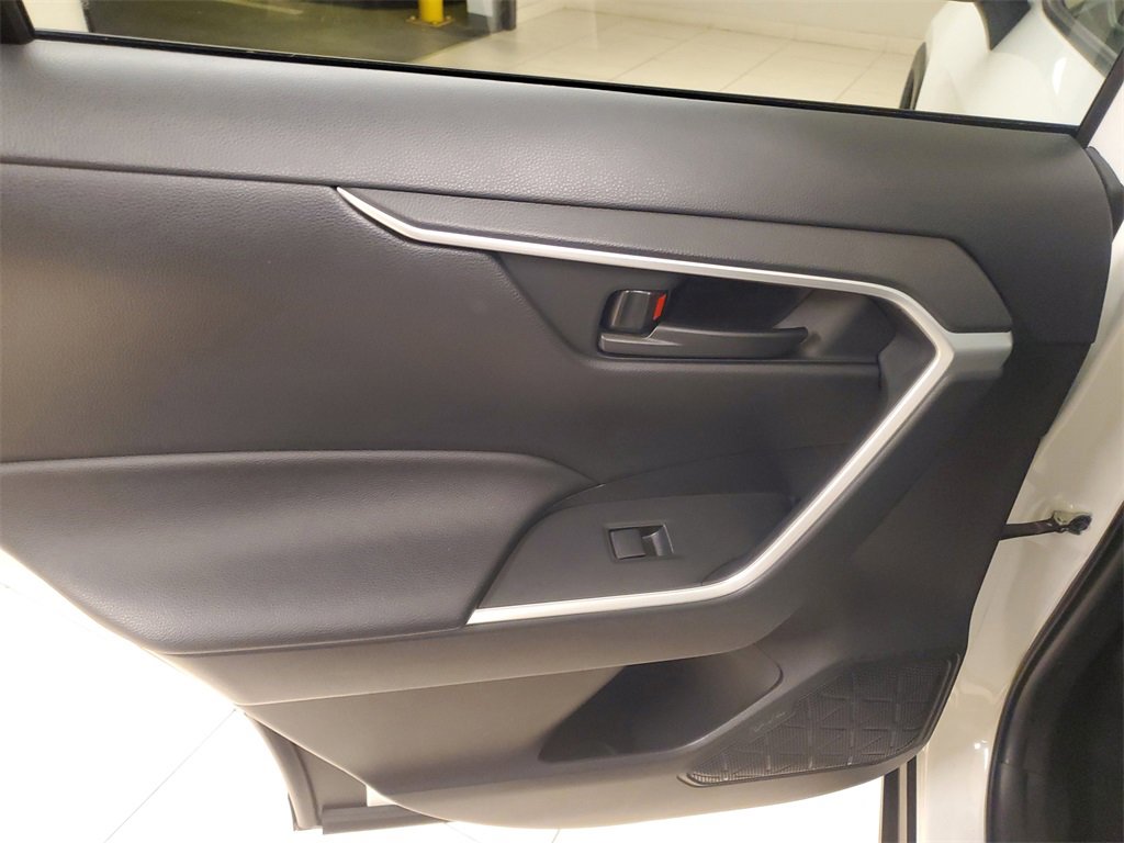 Used 2025 Toyota RAV4 LE image 18