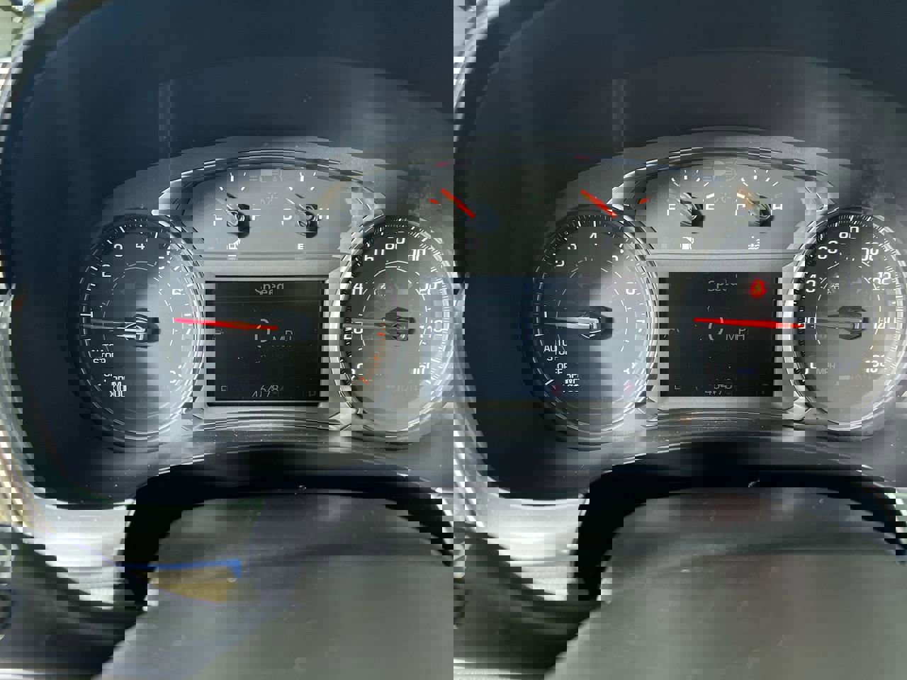 Used 2023 Chevrolet Traverse LT image 20