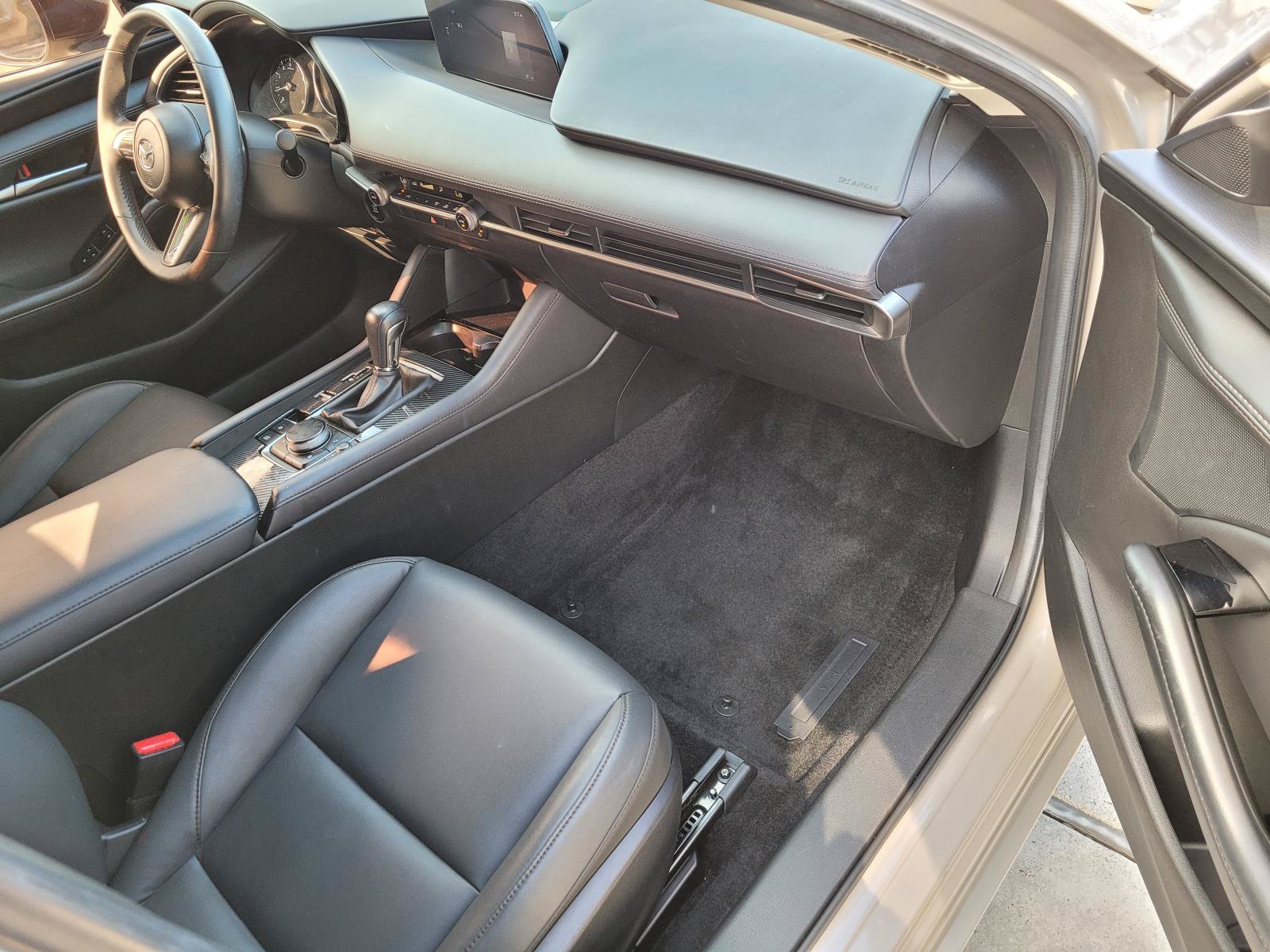 Used 2024 MAZDA MAZDA3 s FWD image 23