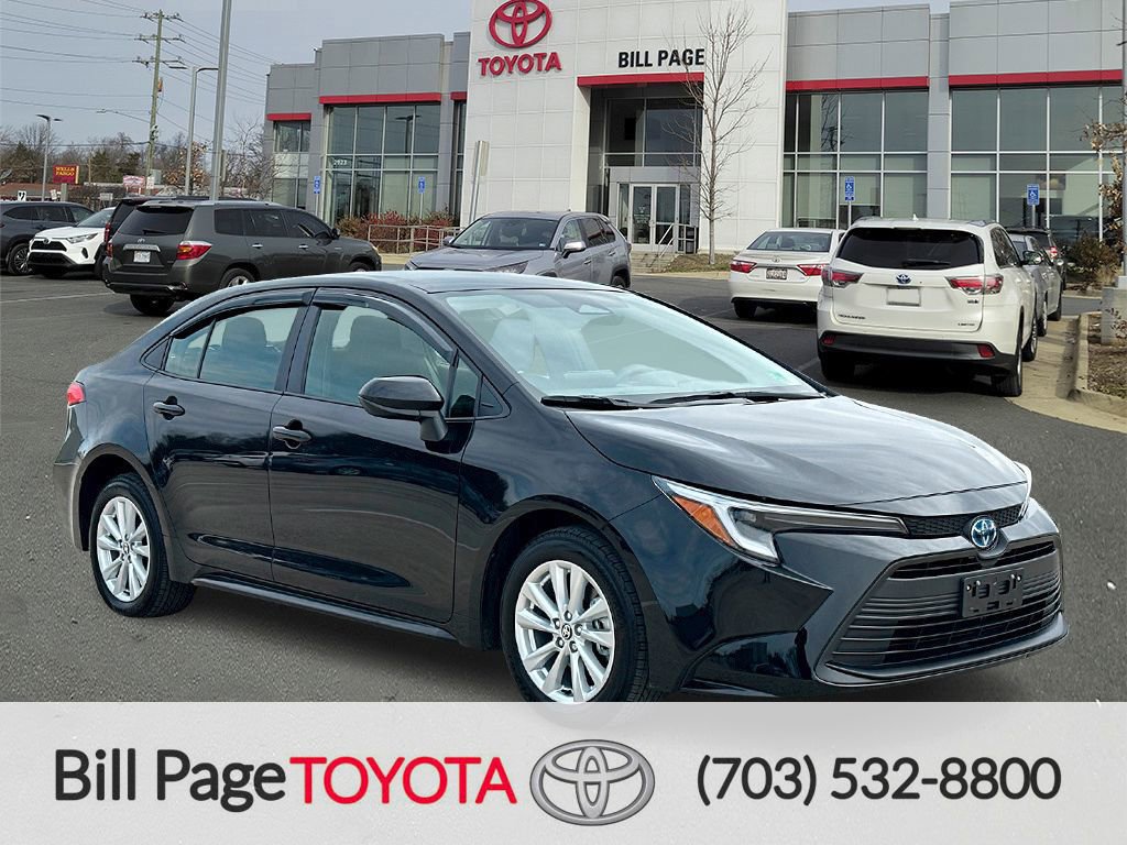 Used 2025 Toyota Corolla LE w/ LE Premium Package image 1