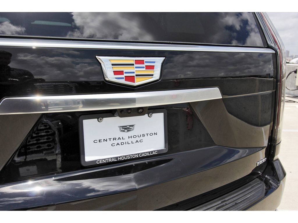 Used 2026 Cadillac Escalade ESV Platinum Luxury w/ LPO, Floor Liner Package AWD/4WD image 26