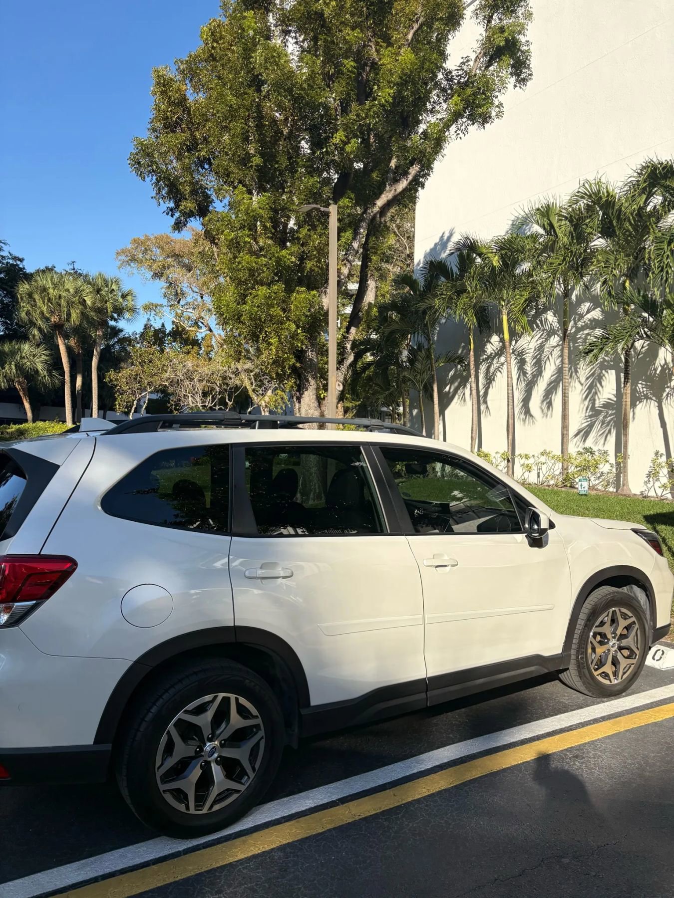 Used 2021 Subaru Forester Premium image 3