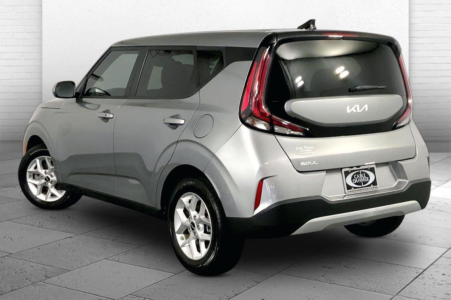 Certified 2024 Kia Soul S FWD image 11