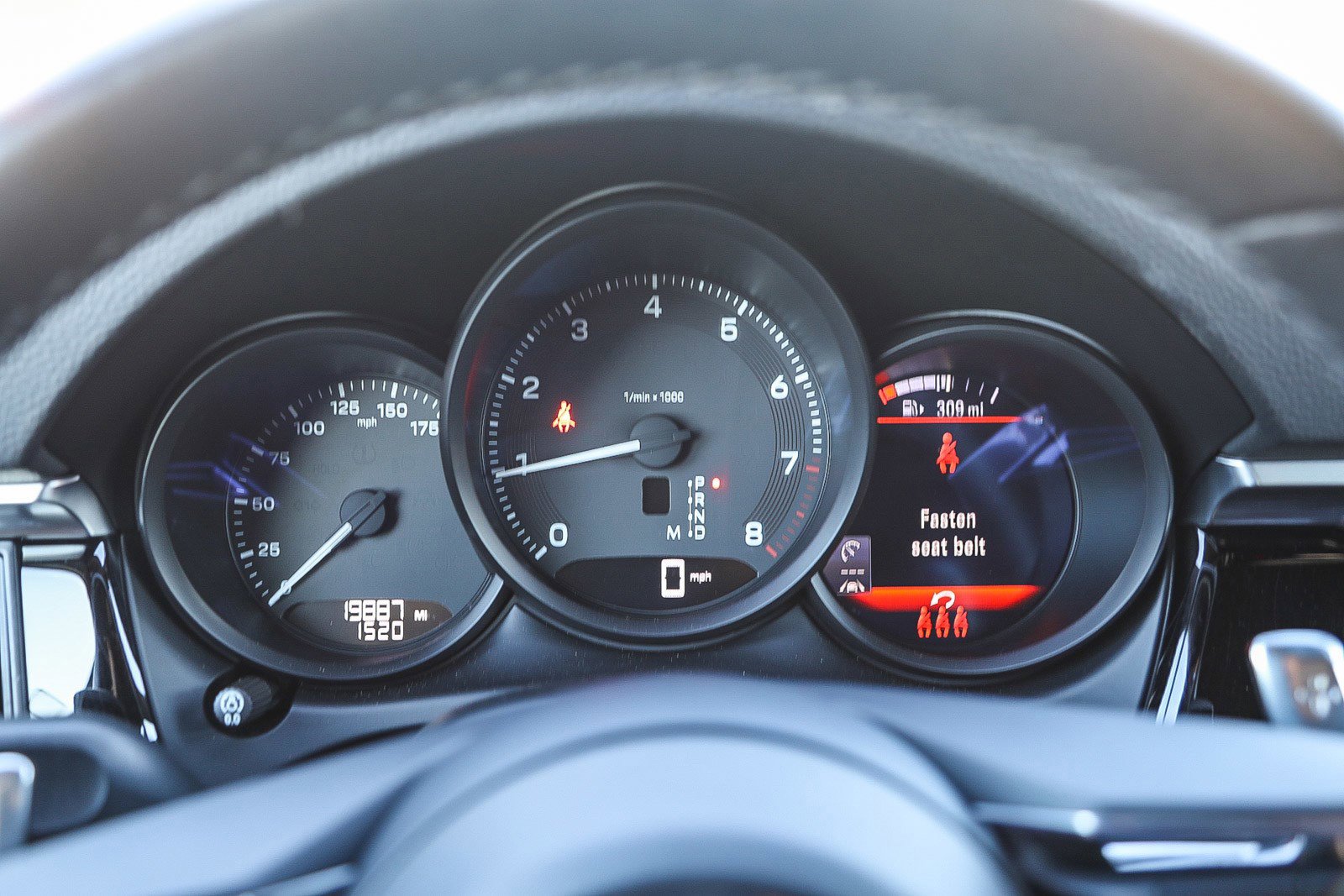 Used 2023 Porsche Macan image 22