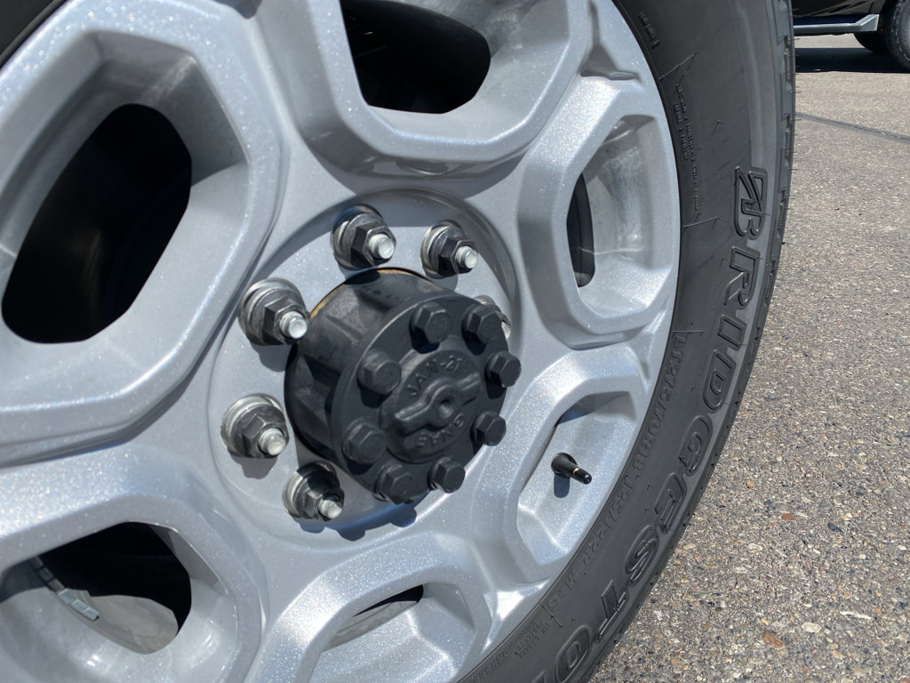 New 2026 Ford F350 4x4 Crew Cab Super Duty image 3