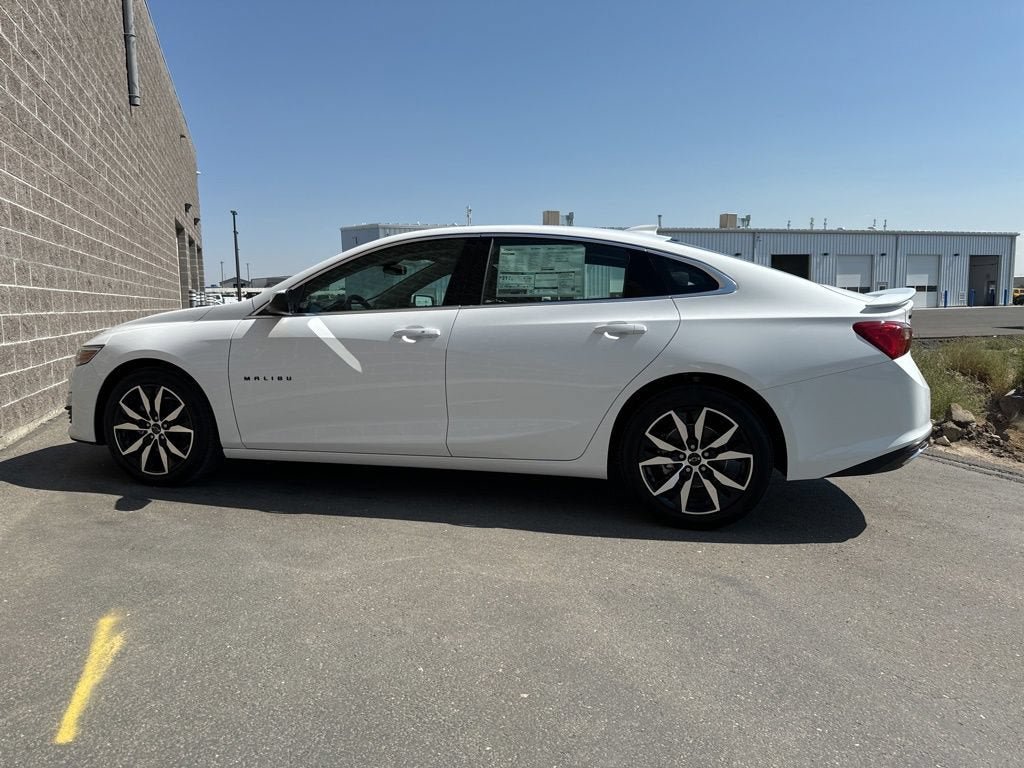 New 2025 Chevrolet Malibu RS FWD image 6