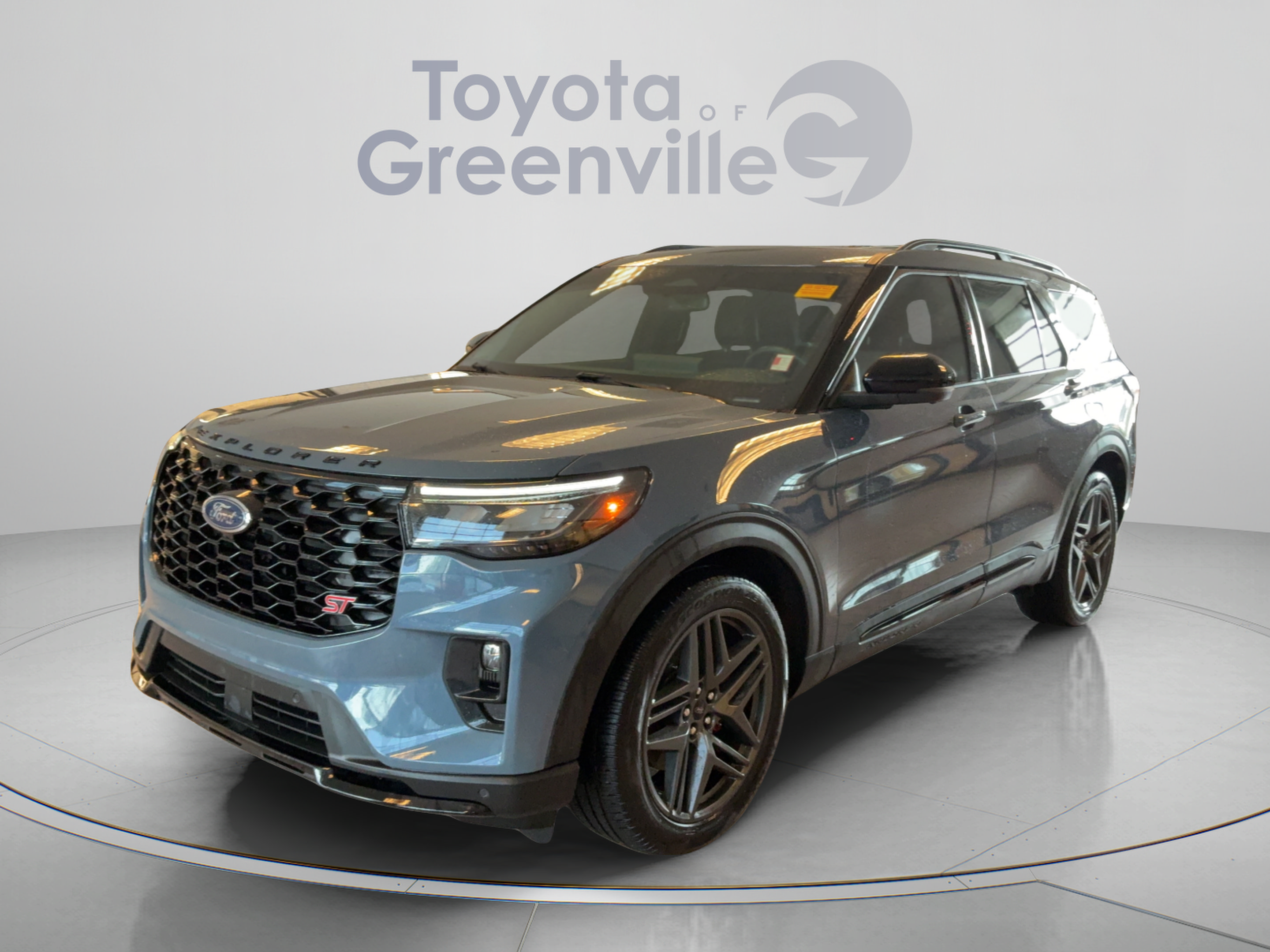 Used 2025 Ford Explorer ST