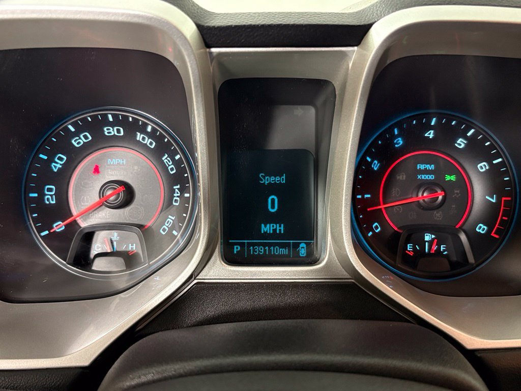 Used 2015 Chevrolet Camaro LT RWD image 21