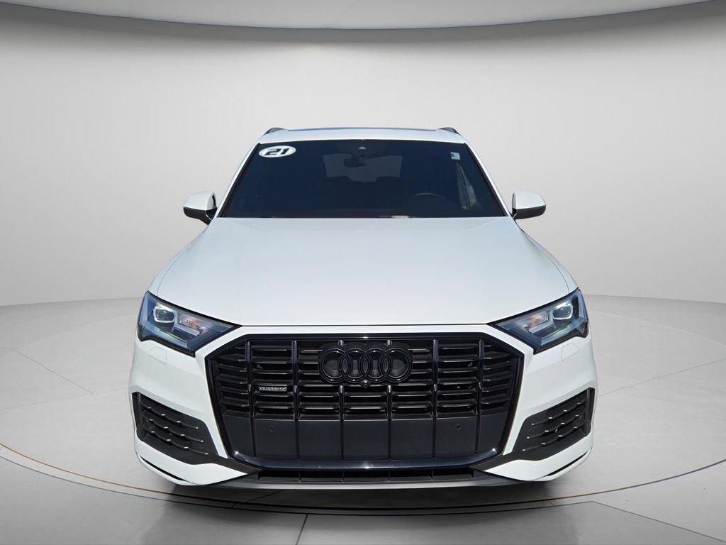 Used 2021 Audi Q7 3.0T Premium Plus w/ Premium Plus Package AWD/4WD image 4