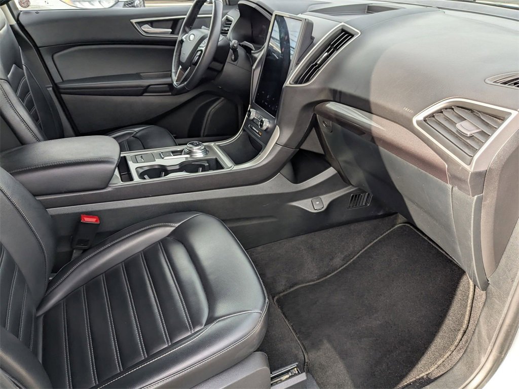 Used 2024 Ford Edge SEL image 39