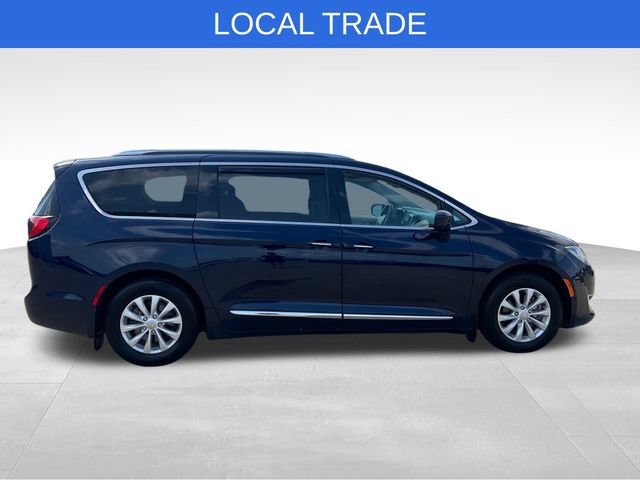 Used 2018 Chrysler Pacifica Touring-L Plus w/ Advanced Safetytec Group FWD image 7