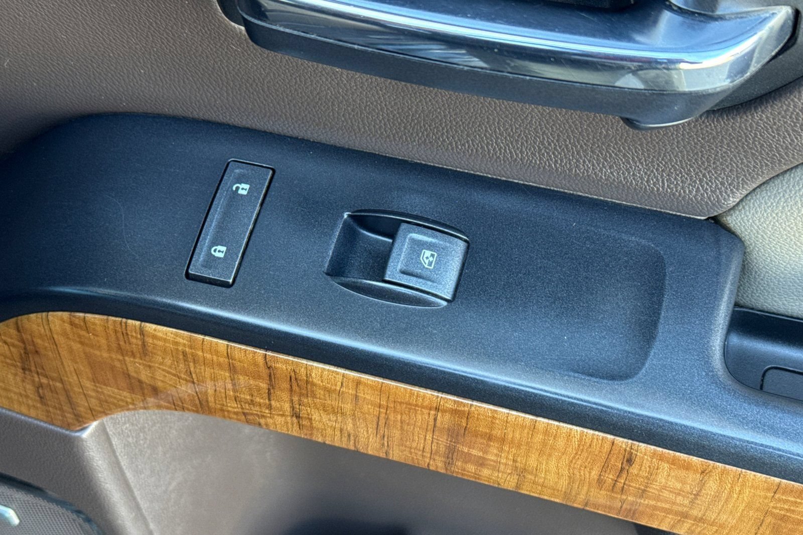 Used 2018 GMC Sierra 1500 SLT AWD/4WD image 20