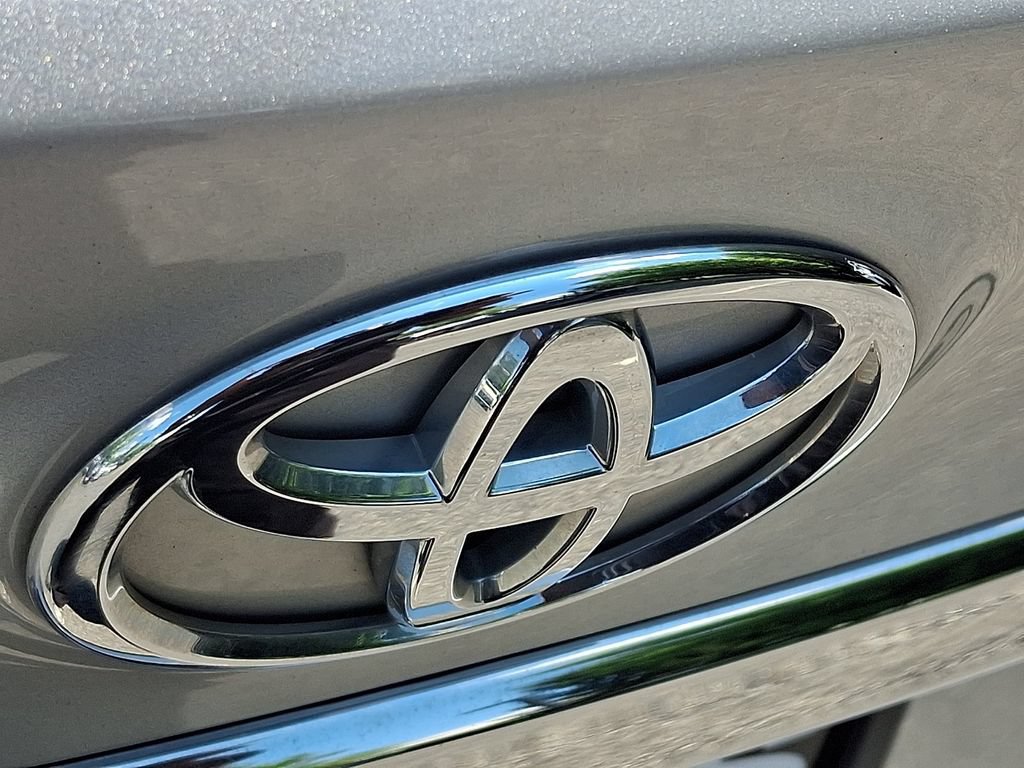Used 2014 Toyota Avalon XLE Premium FWD image 29