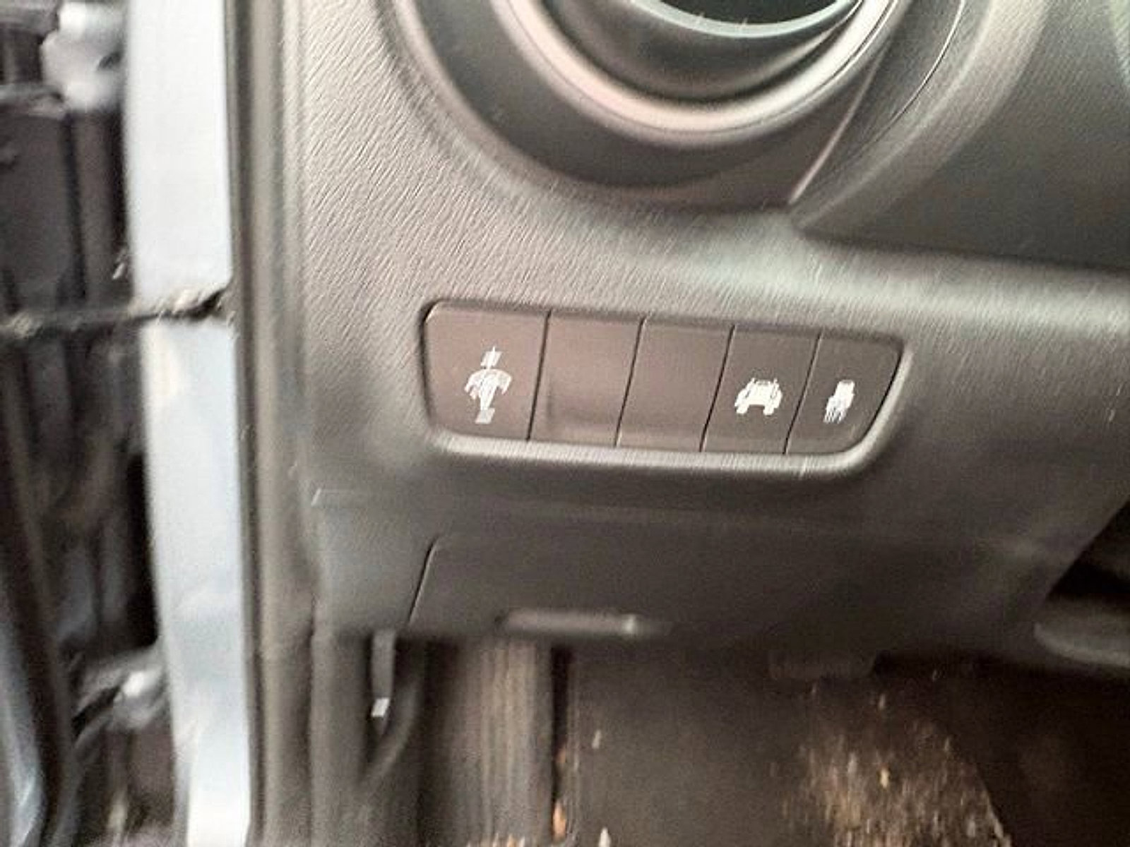 Used 2021 Hyundai Kona SE w/ Cargo Package image 10