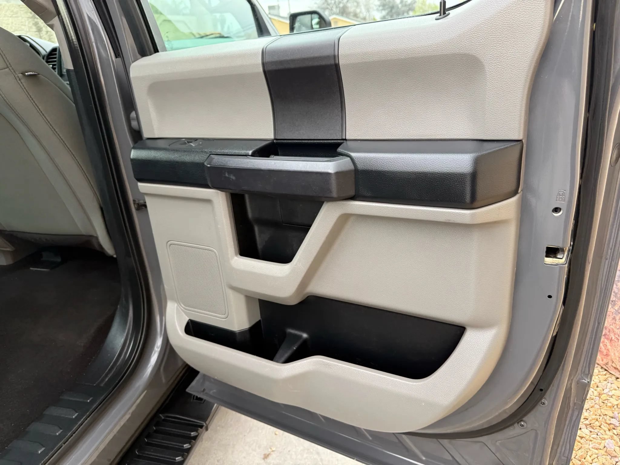 Used 2018 Ford F150 XL w/ Equipment Group 101A Mid AWD/4WD image 14