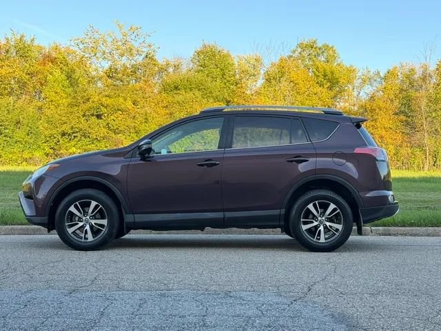 Used 2016 Toyota RAV4 XLE AWD/4WD image 24