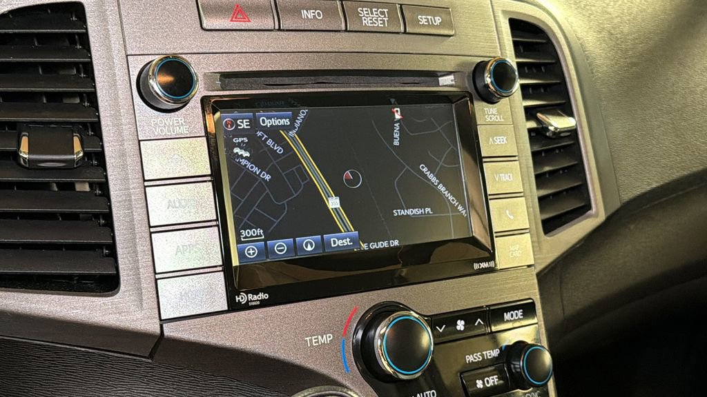 Used 2015 Toyota Venza XLE image 23