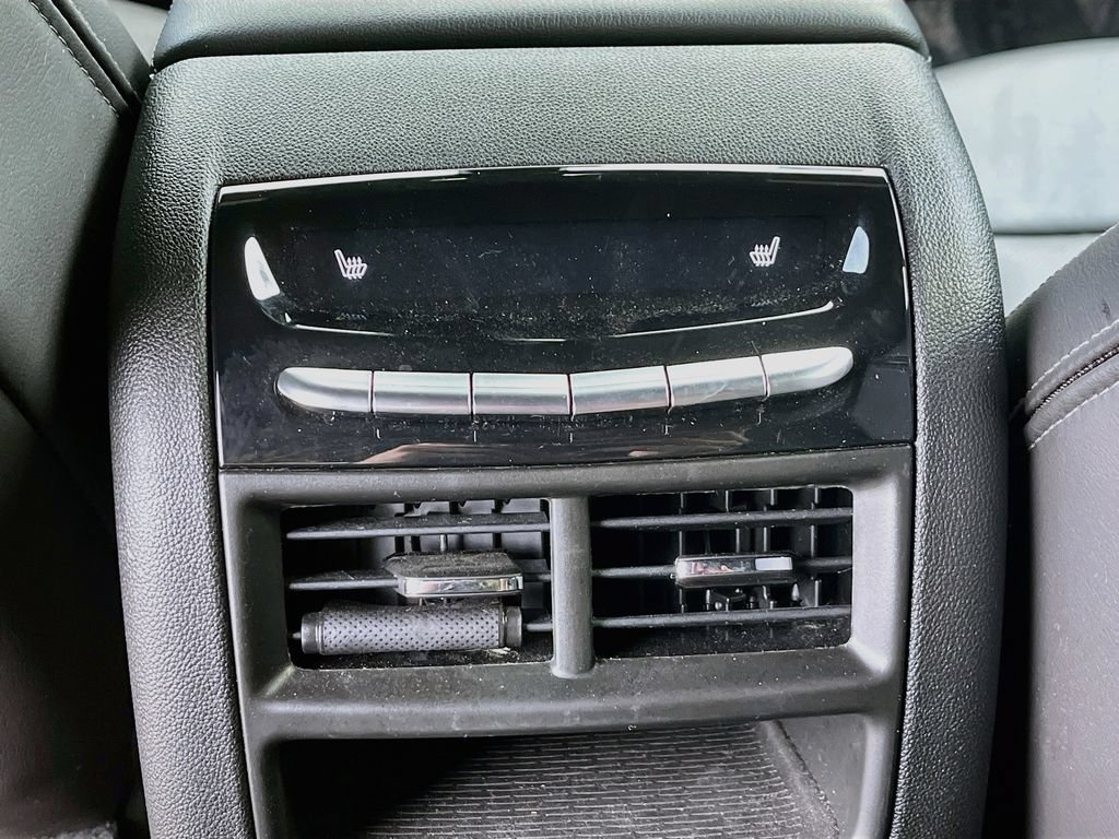 Used 2025 Cadillac XT5 Premium Luxury w/ LPO, Floor Liner Package AWD/4WD image 27