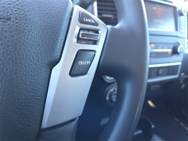 Used 2019 Nissan Titan S image 25