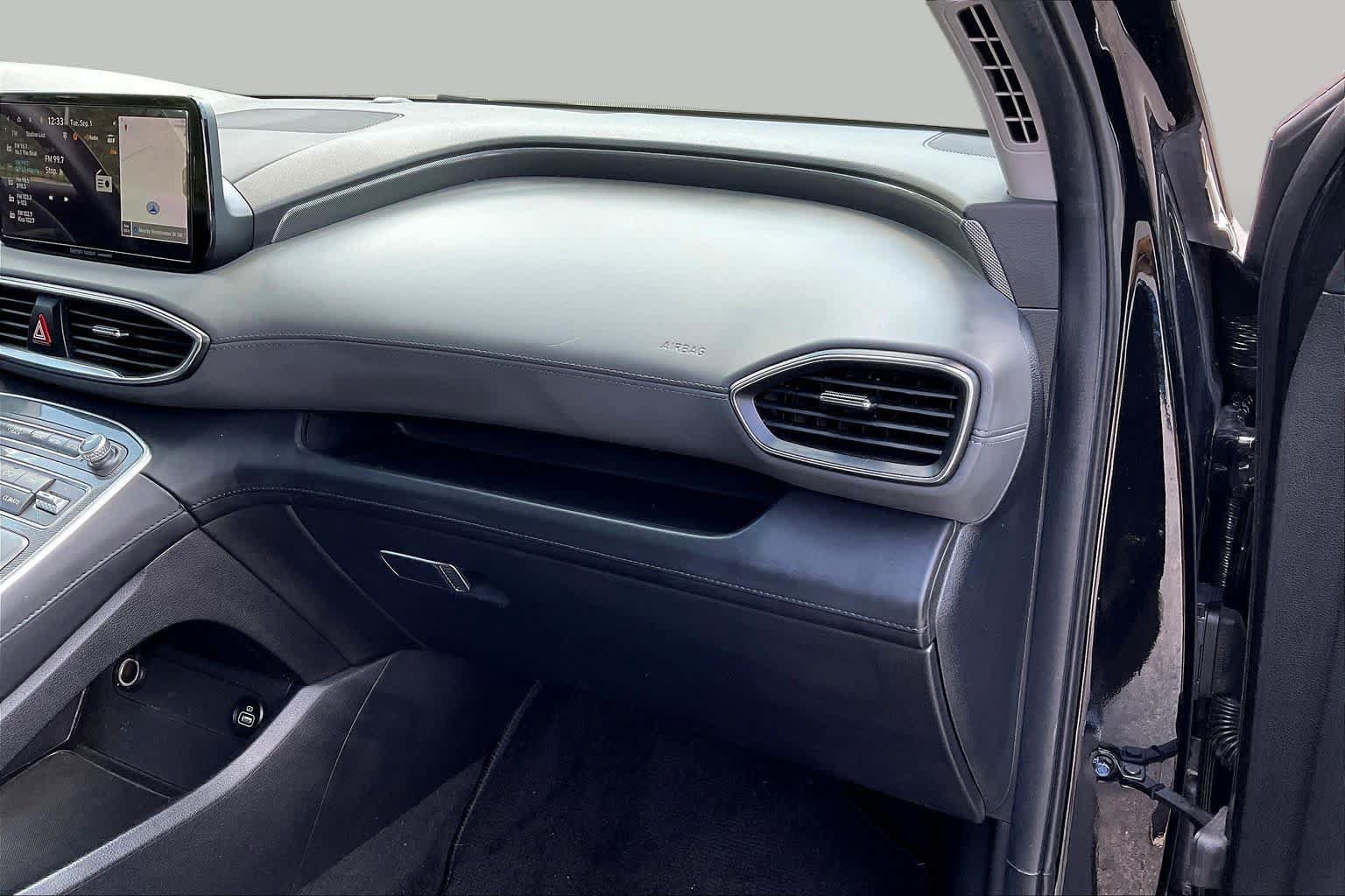 Used 2023 Hyundai Santa Fe SEL w/ Premium Package FWD image 19