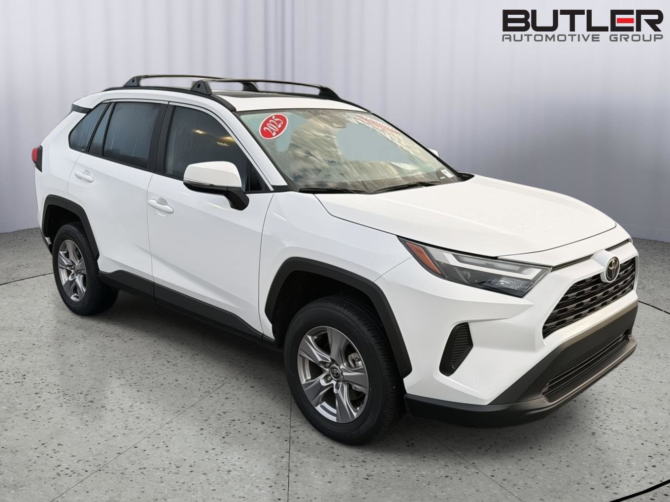 Certified 2025 Toyota RAV4 XLE w/ Convenience Package FWD image 8