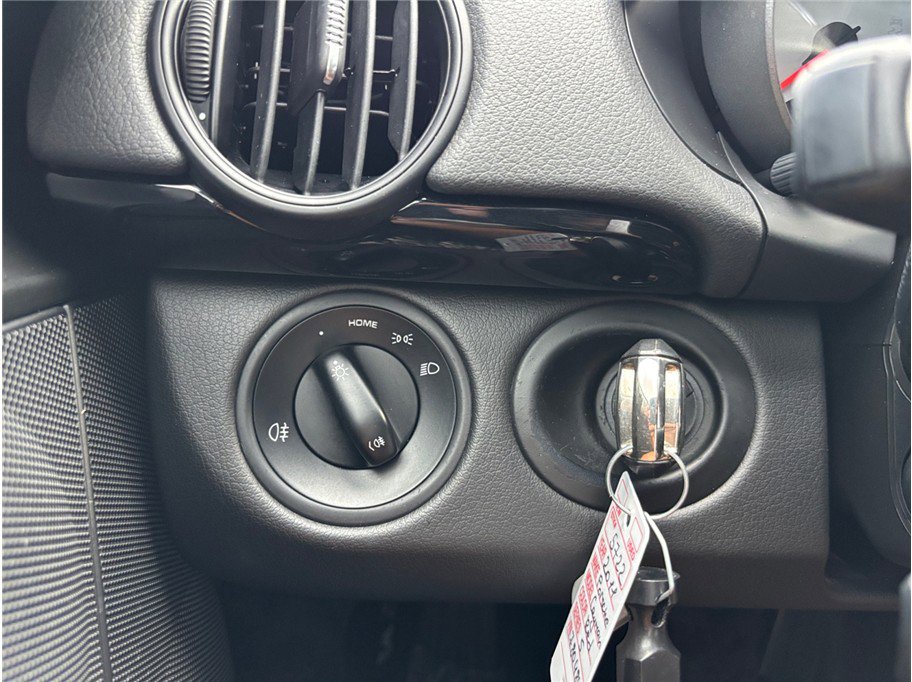 Used 2011 Porsche Cayman S image 27