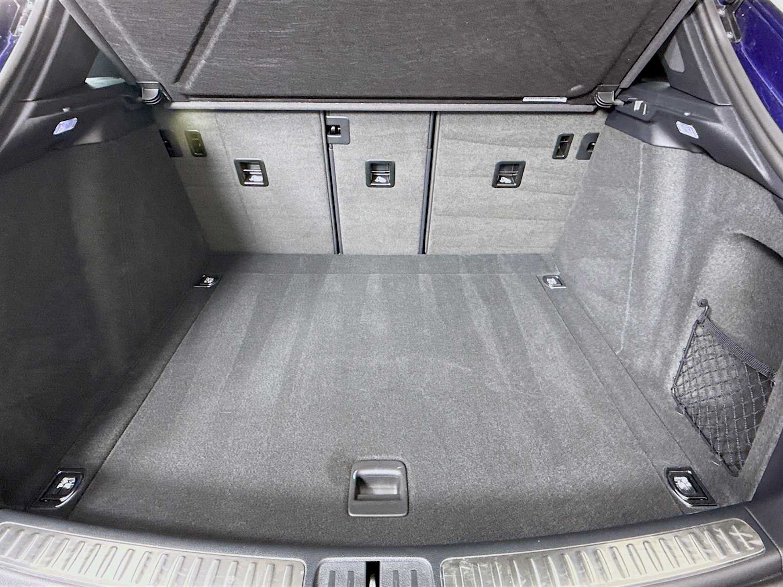 Certified 2026 Porsche Macan AWD/4WD image 27