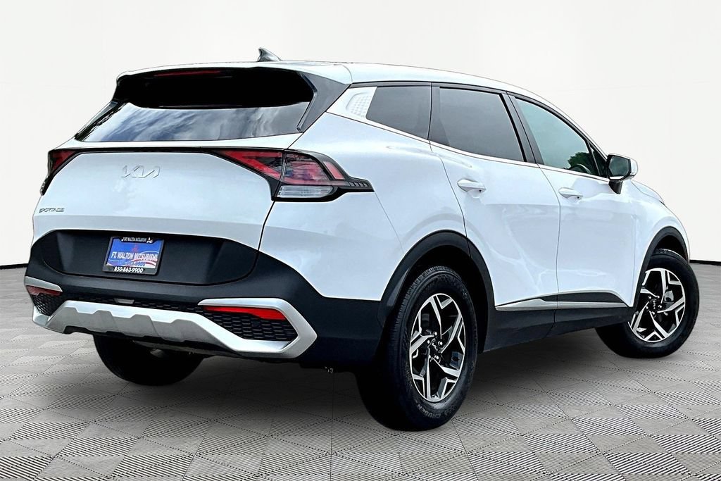 Used 2025 Kia Sportage LX FWD image 7