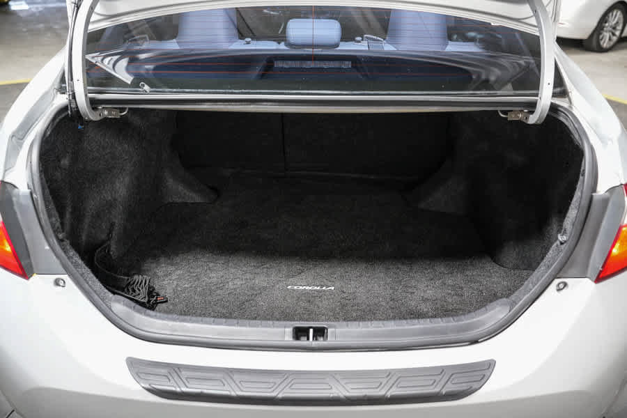 Used 2014 Toyota Corolla LE w/ Protection Package FWD image 25