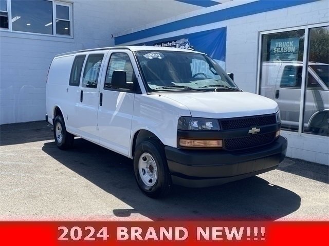 Used 2024 Chevrolet Express 2500 w/ Driver Convenience Package image 1