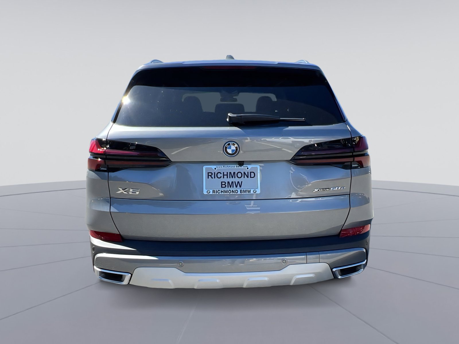 New 2026 BMW X5 xDrive50e AWD/4WD image 4