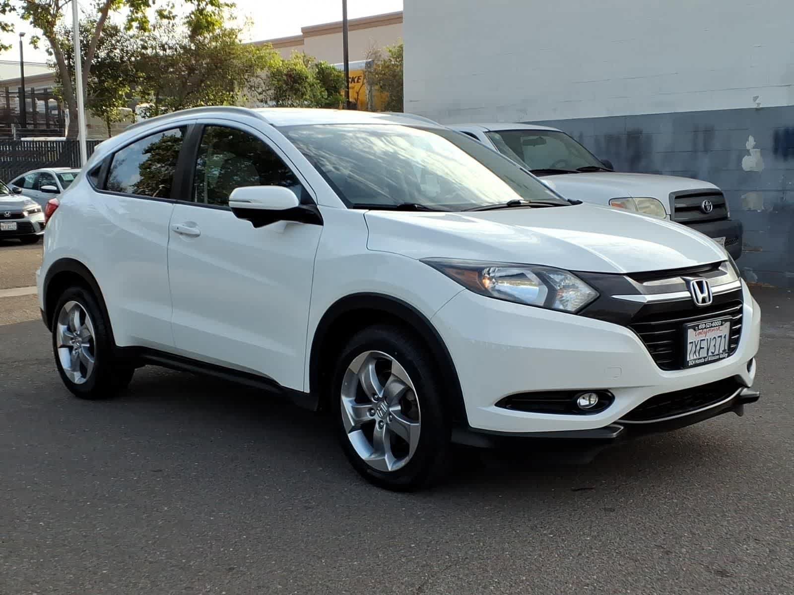 Used 2017 Honda HR-V EX-L image 3