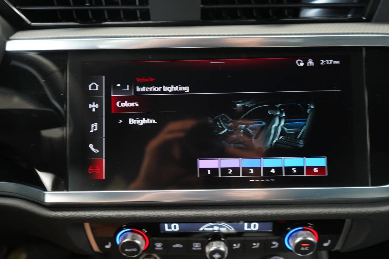 Used 2024 Audi Q3 2.0T Premium Plus w/ Premium Plus Package image 79