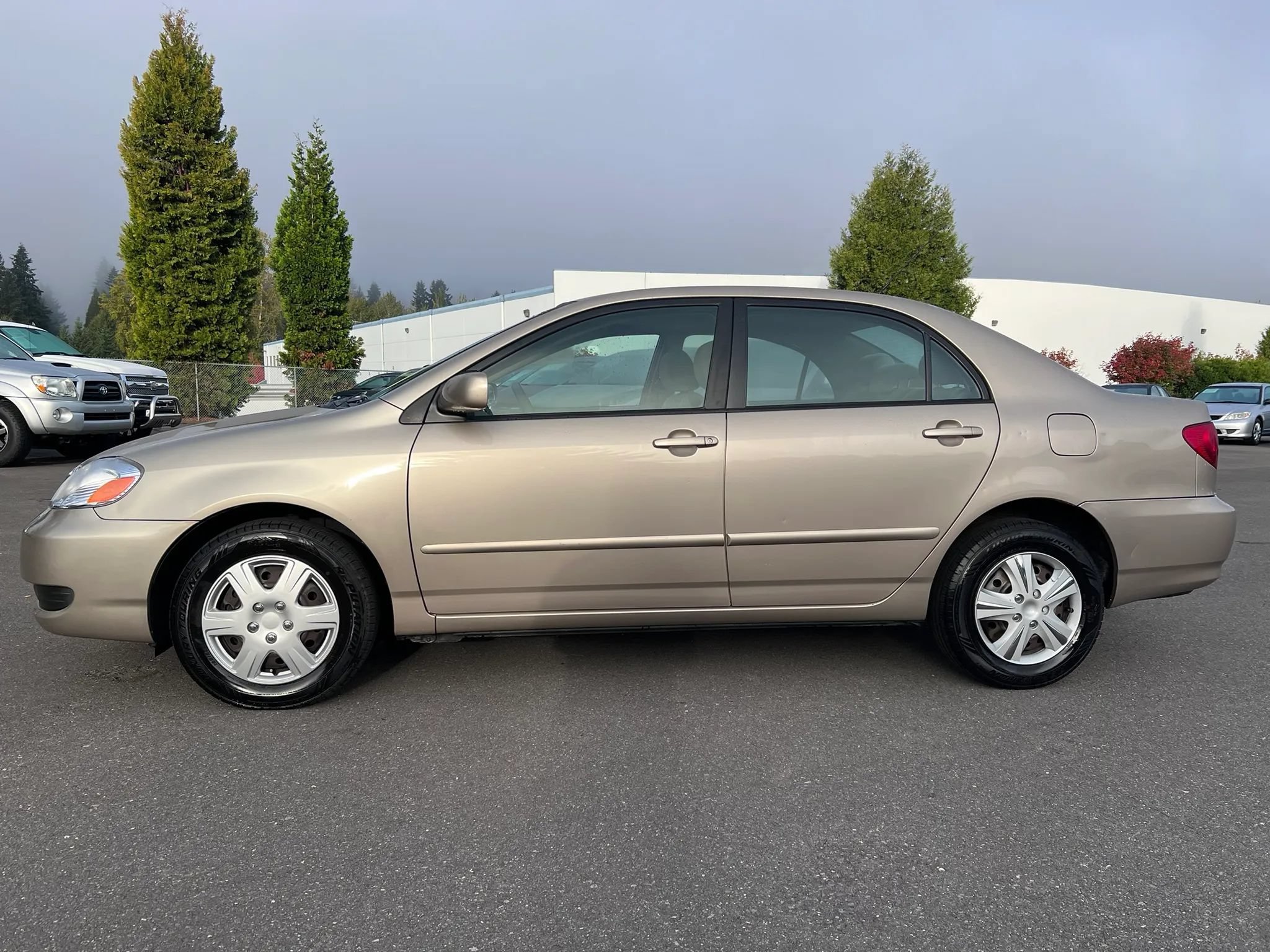 Used 2007 Toyota Corolla CE FWD image 4