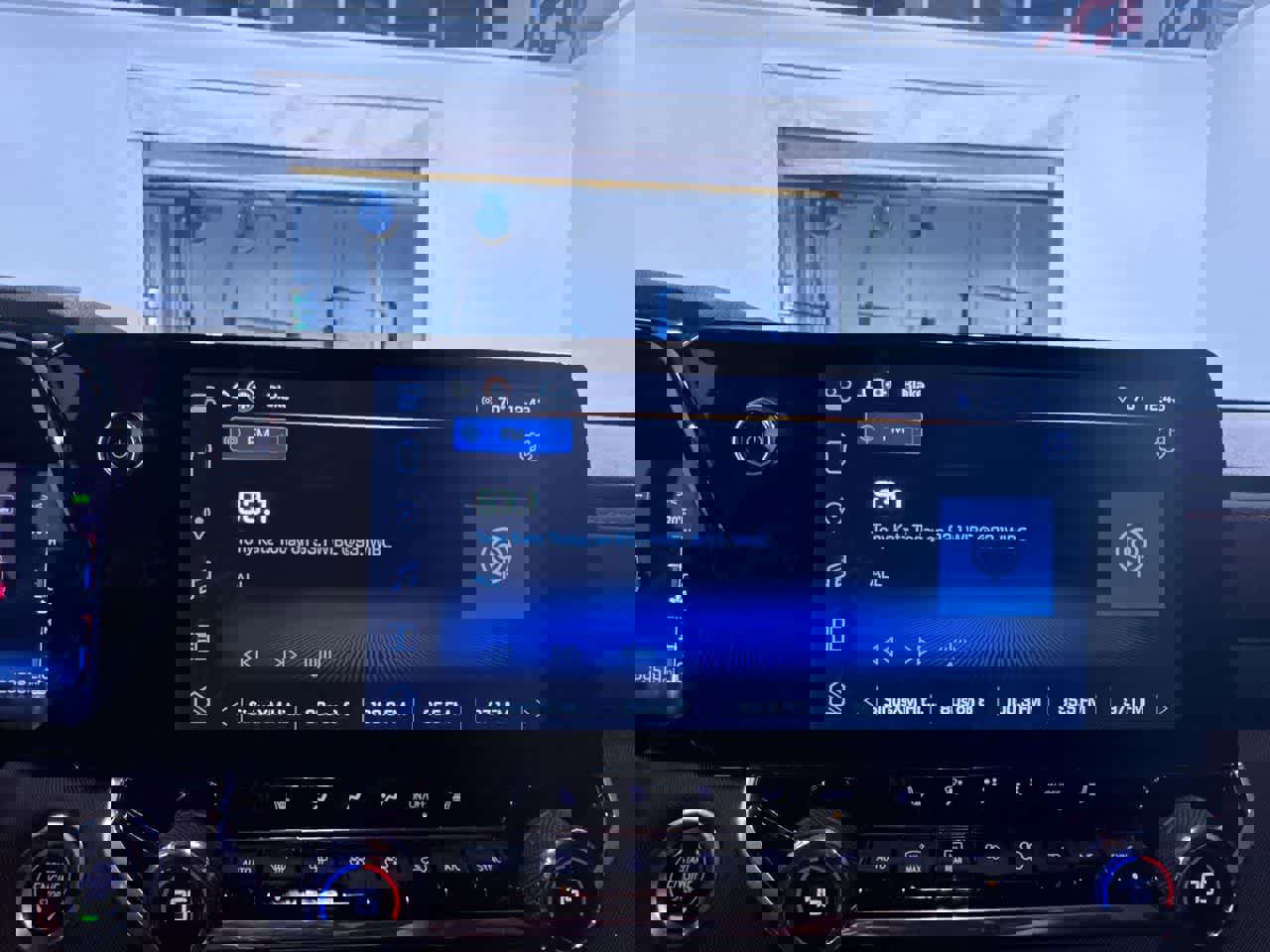 Used 2023 Chevrolet Colorado Z71 w/ Z71 Convenience Package 2 image 25