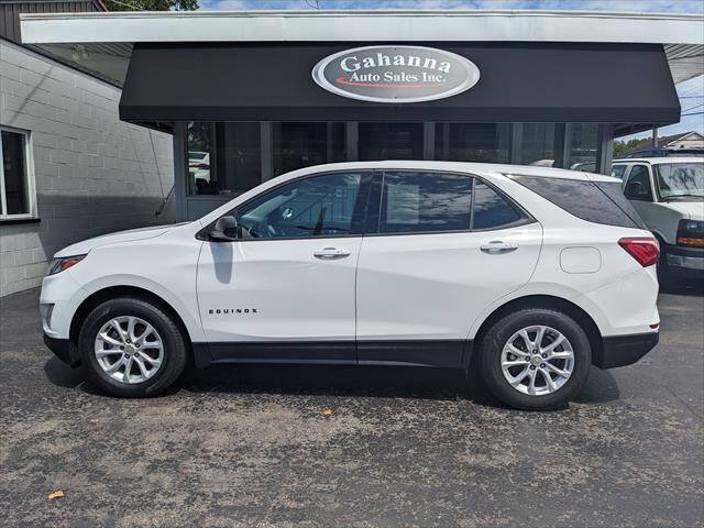 Used 2018 Chevrolet Equinox LS AWD/4WD image 2