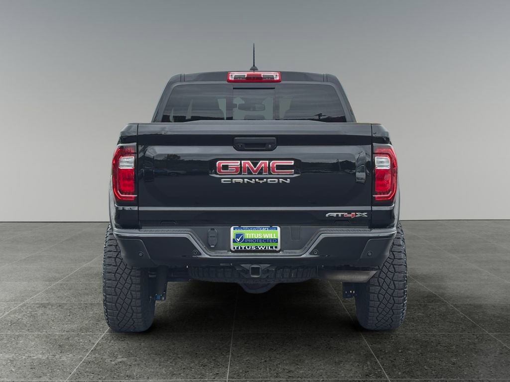 Used 2024 GMC Canyon AT4X AWD/4WD image 9